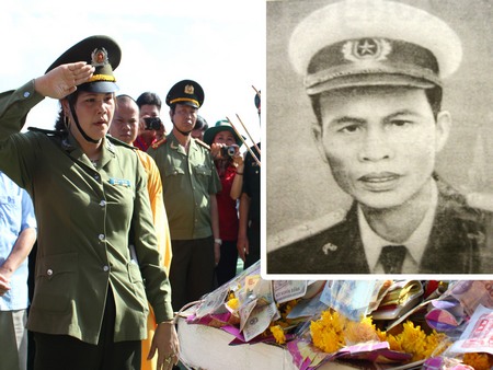 Nữ Thượng tá Trần Thị Thu Hà- con gái Anh hùng liệt sĩ Trần Đức Thông hy sinh ở Gạc Ma năm 1988 trong chuyến công tác ra Trường Sa.
