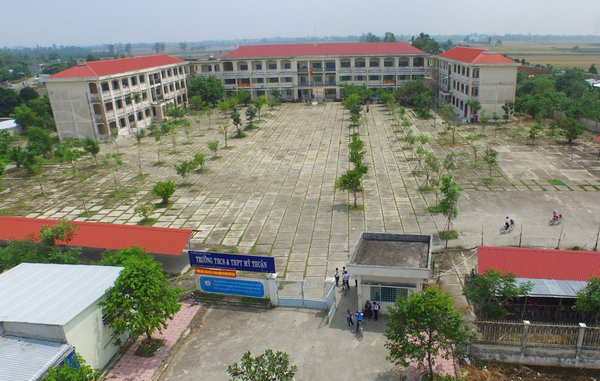 ​Trường Cấp II- III xã Mỹ Thuận mới xây dựng.
