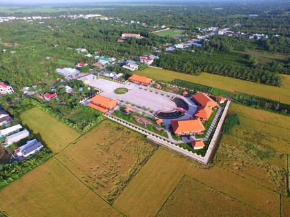 Toàn cảnh Khu lưu niệm GS, VS Trần Đại Nghĩa- một công trình mang tầm quốc gia tạo nên điểm nhấn cho đô thị Tam Bình.