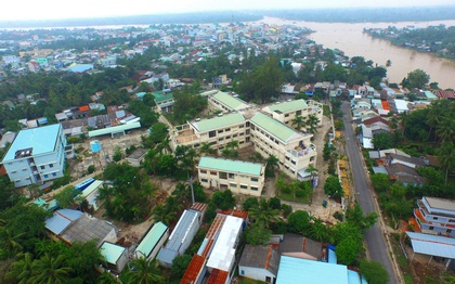 Bệnh viện Đa khoa Trà Ôn nhìn từ trên cao- một bệnh viện cấp huyện vào loại lớn của tỉnh.