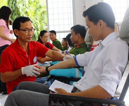 Năm 2015, đoàn viên thanh niên hiến trên 9.600 đơn vị máu.