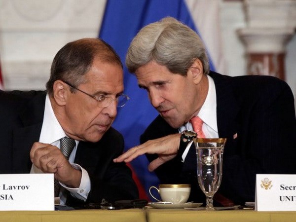 Ngoại trưởng Nga và Mỹ đã có cuộc thảo luận vào sáng 4/2. (Nguồn: AP)