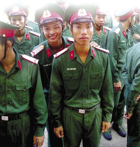 Chiến sĩ trẻ Trịnh Minh Khanh khi mới nhập ngũ.