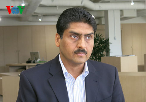 Ông Rajesh Bahl, quản lý phát triển thị trường Hiệp hội len Australia