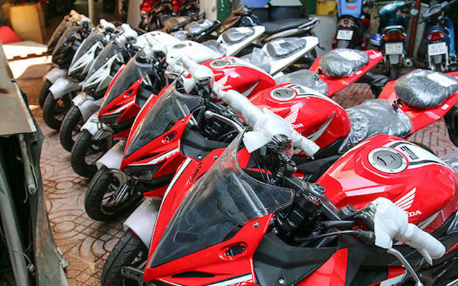 Dòng sản phẩm sport-bike phân khối nhỏ Honda CBR 150R 2016 tại Việt Nam có một thị trường riêng, được đánh giá phù hợp với đại đa số giới trẻ nhờ thiết kế thời trang và có giá bán không quá thách thức.