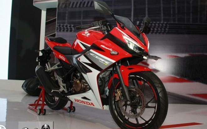 Honda CBR150 2016 từ khi ra mắt tại Indonesia đã gây sự chú ý đặc biệt từ giới mộ điệu CBR150 tại Việt Nam và các nước Đông Nam Á.