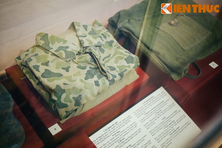 Quần áo cộc loang, đồng chí Nguyễn Đức Chiến thuộc Đại đội 21, Đặc công Trị Thiên sử dụng đi điều nghiên và chiến đấu từ năm 1967 - 1975.