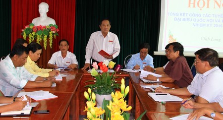 Đồng chí Nguyễn Bách Khoa- Ủy viên Thường vụ Tỉnh ủy, Trưởng Ban Tuyên giáo Tỉnh ủy, Trưởng Tiểu ban chủ trì hội nghị. 