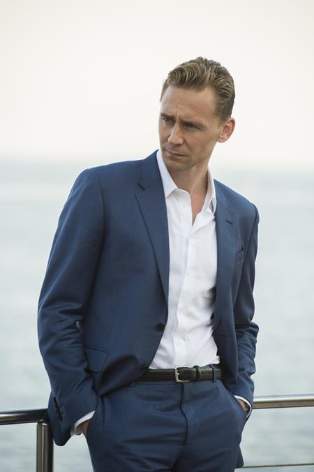 Tom Hiddleston đang được ủng hộ để đóng James Bond