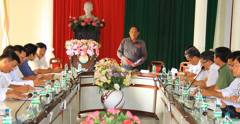 Đồng chí Nguyễn Bách Khoa- Ủy viên Thường vụ Tỉnh ủy, Trưởng Ban Tuyên giáo Tỉnh ủy chủ trì hội nghị. 