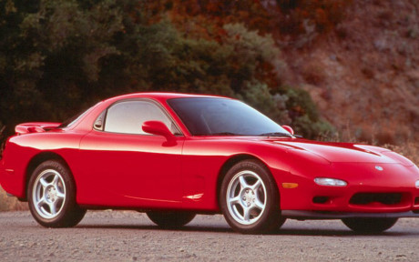 Mazda RX-7 là mẫu xe đình đám ngay từ khi mới trình làng từ đầu những năm 90
