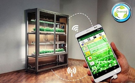 Người dùng có thể tương tác 2 chiều với hệ thống thông qua smartphone.