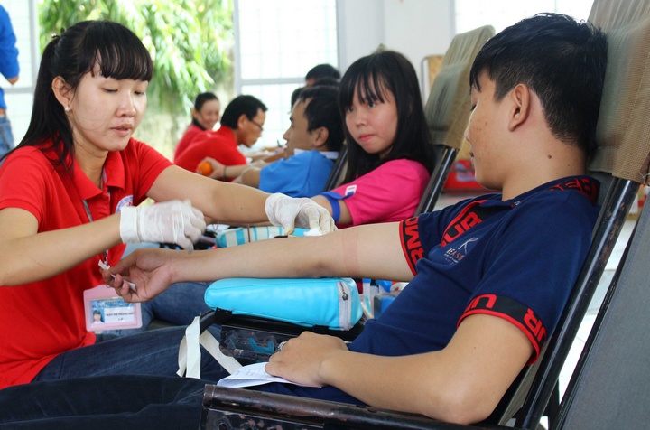 TNTN còn thực hiện rất nhiều phần việc vì cuộc sống cộng đồng và an sinh xã hội như: tiếp sức mùa thi, ôn tập hè cho học sinh, hiến máu tình nguyện...