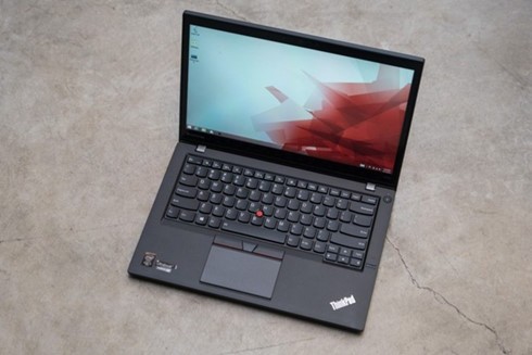 ThinkPad T450s tỏ ra toàn diện cho một laptop doanh nhân.