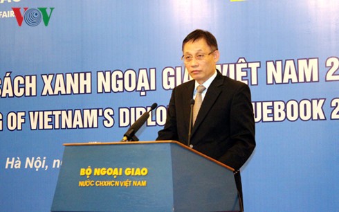 Thứ trưởng Bộ Ngoại giao Lê Hoài Trung phát biểu tại buổi lễ.