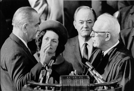 Ngày 20/1/1965, Tổng thống Lyndon B. Johnson tuyên thệ nhậm chức nhiệm kỳ 2. (Ảnh: CNN)