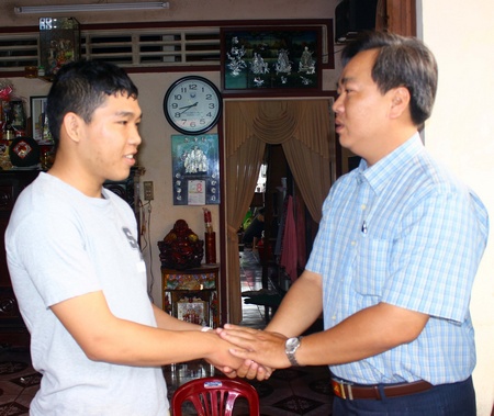 Thanh niên Nguyễn La Hùng Nhật háo hức chờ ngày lên đường tòng quân.