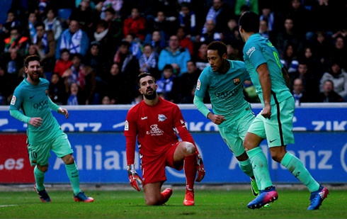 Messi, Neymar và Suarez có ngày thi đấu ấn tượng giúp Barca 
