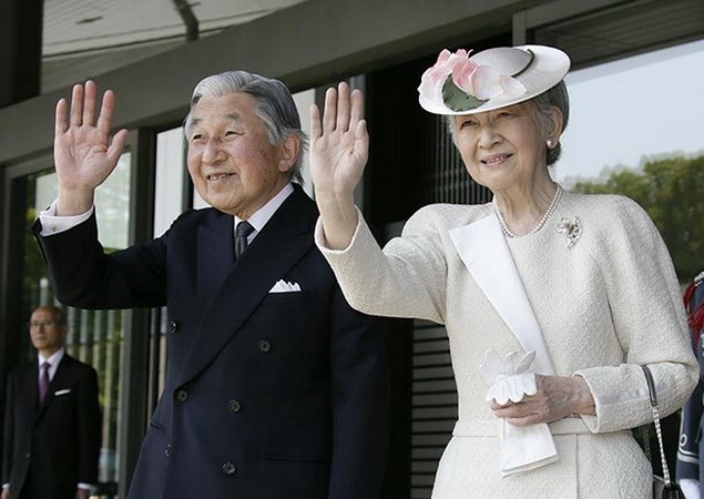 Nhà vua Nhật Bản Akihito và Hoàng hậu. (Nguồn: Hellomagazine)