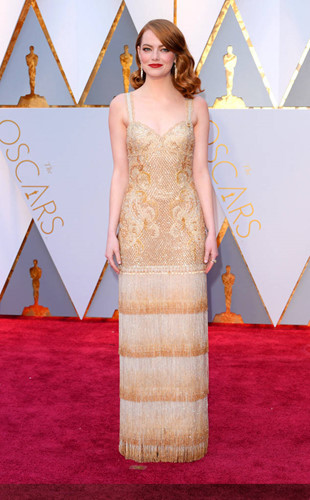 Emma Stone đã xuất hiện trên thảm đỏ với diện mạo không thể hoàn hảo hơn. Nàng Mia của 