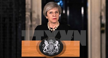 Thủ tướng Anh Theresa May phát biểu về vụ tấn công bên ngoài tòa nhà Quốc hội ở London ngày 22/3. (Nguồn: AFP/TTXVN)