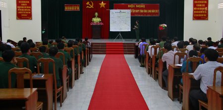 Đại tá Nguyễn Quốc Dũng triển khai ý định diễn tập khu vực phòng thủ cấp tỉnh.
