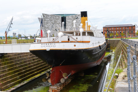 Belfast, Ireland: Du lịch đến Belfast để được tận mắt chiêm ngưỡng con tàu Titanic huyền thoại.