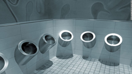 Nhà vệ sinh ở trung tâm Sony, Berlin: Thiết kế hiện đại với một chút siêu tưởng khiến nơi đây trở nên nổi tiếng với nhiều du khách.