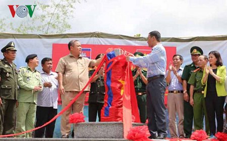Lễ khánh thành cột mốc số 41 và 43 thuộc tuyến biên giới đất liền giữa tỉnh Đắk Lắk, Việt Nam và tỉnh Mundulkiri, Vương quốc Campuchia.