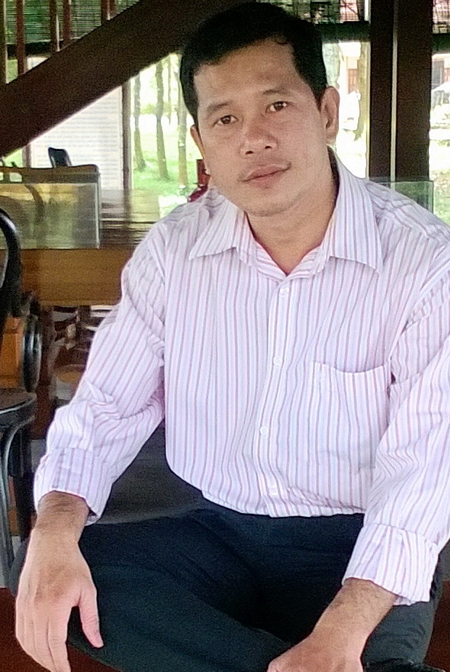 Thầy Trần Duy Khánh.