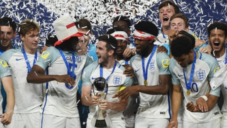 Đây là lần đầu tiên sau 51 năm, người Anh hưởng hương vị vô địch thế giới.