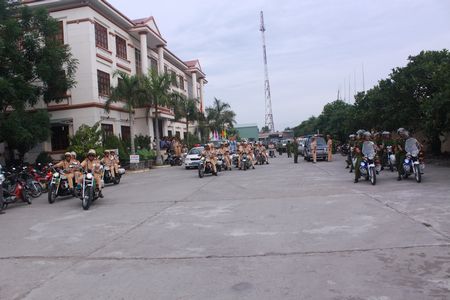 Phòng Cảnh sát giao thông đường bộ thường xuyên mở đợt cao điểm giữ trật tự, an toàn giao thông.