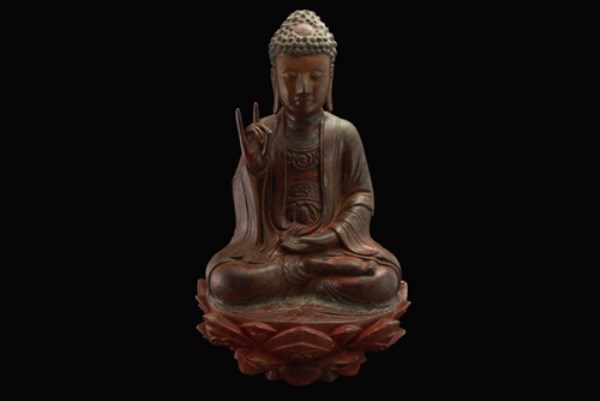 Tượng Phật Thích Ca Mâu Ni (gỗ sơn son thếp vàng), thế kỷ 17-18. (Ảnh: BTC)