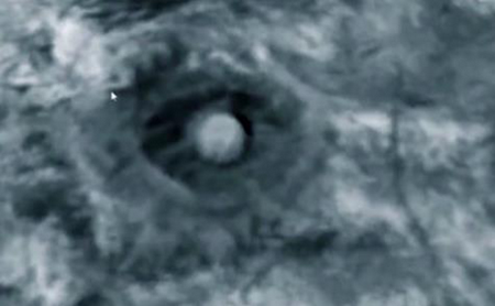 Các cấu trúc này nằm giữa khu vực Mawrth Vallis và miệng hố Oyama trên sao Hỏa. Nguồn ảnh: Dailymail.