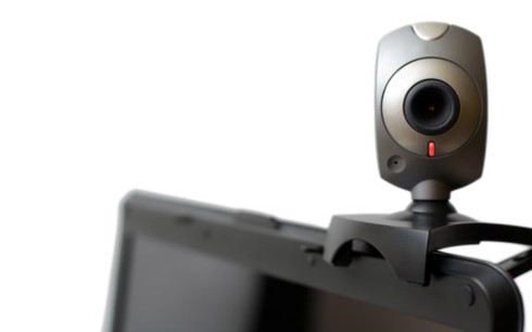 Viettel đã đầu tư hệ thống webcam tại hệ thống cửa hàng của mình để thí điểm chụp ảnh chủ thuê bao di động.