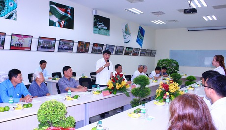 Chủ tịch Tổng LĐLĐ Việt Nam làm việc với Ban lãnh đạo Công ty TNHH Tỷ Xuân