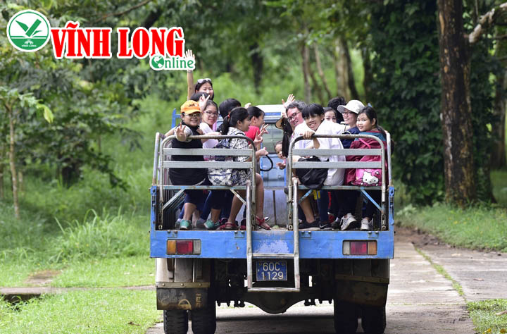Tour xem thú đêm hấp dẫn tất cả du khách khi đến thăm rừng Cát Tiên