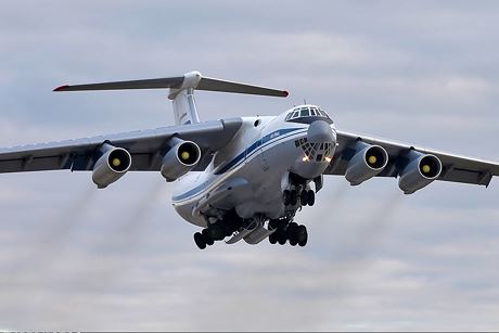 Il-76 có tầm bay 4.300km với tối đa tải trọng 50 tấn; trần bay 13.000m.