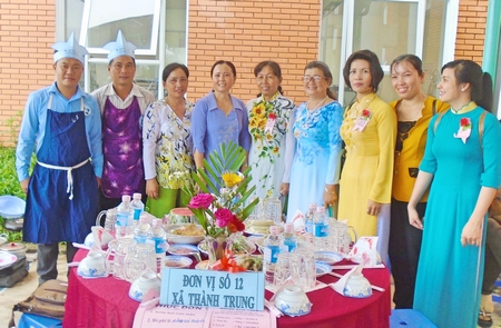 Hội Phụ nữ tổ chức các cuộc thi nhằm gắn kết tình cảm gia đình.