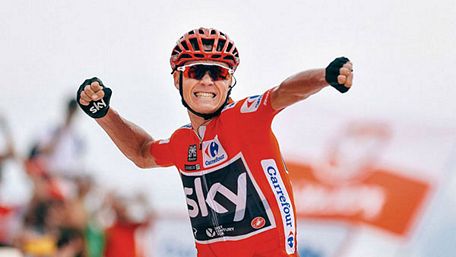Froome ăn mừng chiến thắng ở Giải Vuelta hồi tháng 9. 