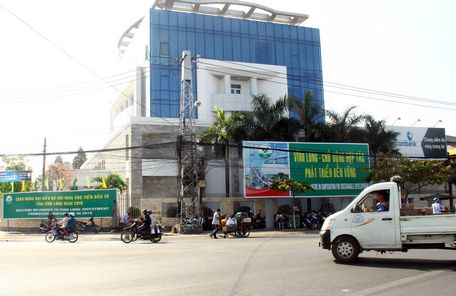 Không khí Hội nghị Xúc tiến đầu tư đã lan tỏa khắp các đường phố TP Vĩnh Long.