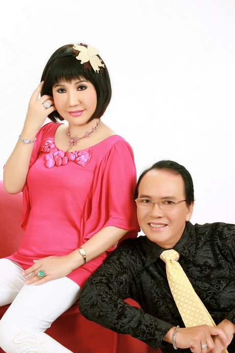 NSUT Thanh Kim Huệ và NSUT Thanh Điền cặp đôi bạn diễn “ăn ý” trong kịch bản cải lương và ngoài đời.