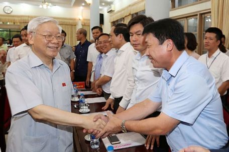 Tổng Bí thư Nguyễn Phú Trọng tiếp xúc cử tri TP.Hà Nội ngày 17.6. Ảnh: TTXVN