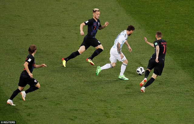 Messi bất lực trước Croatia, hệ quả tất yếu khi gánh vác quá nhiều áp lực