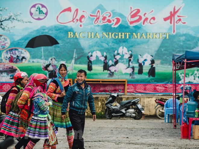  Chợ Bắc Hà thuộc thị trấn Bắc Hà tỉnh Lào Cao. Chợ được họp vào Chủ nhật hàng tuần. (Ảnh: Minh Sơn/Vietnam+)