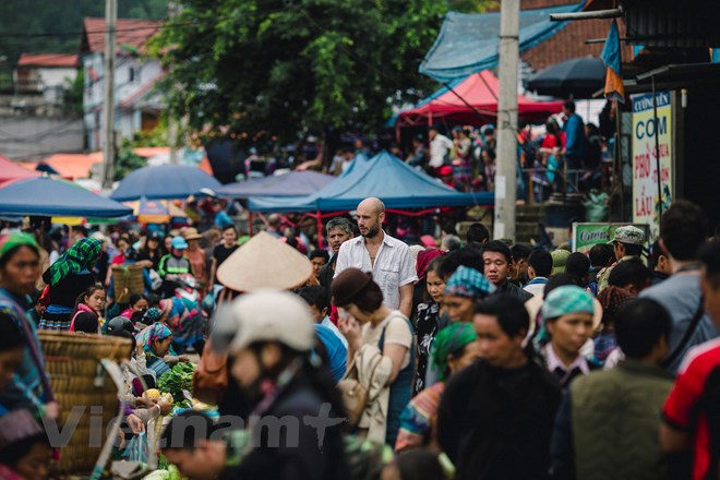  Chợ Bắc Hà là điểm đến của du khách trong và ngoài nước mỗi khi lên Lào Cai. (Ảnh: Minh Sơn/Vietnam+)