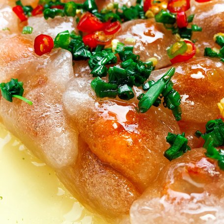 Màu sắc bắt mắt khiến món bánh của Phan Thiết hấp dẫn ngay từ cái nhìn đầu tiên.  Ảnh: Internet