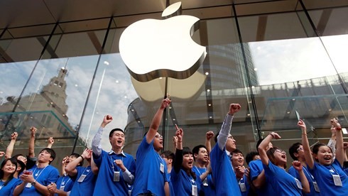 Hàng loạt các nhà cung cấp của Apple đang có kế hoạch chuyển hoạt động sản xuất khỏi Trung Quốc. (Ảnh: Getty).