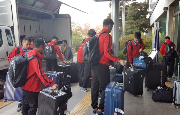 Đội tuyển Việt Nam đã có mặt tại Hàn Quốc buổi sáng ngày 17/10