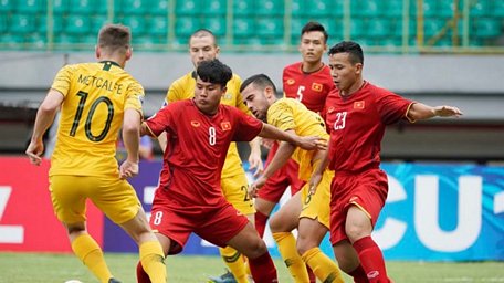 U19 Việt Nam (áo đỏ) là đội đầu tiên bị loại. (Nguồn: AFC)